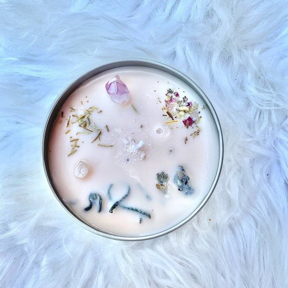 Serenity & Healing Aromatherapy Candle w Amethyst - Picture 11 of 14